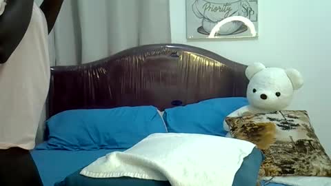 thickassvillageebony online show from 5, 5, 2026