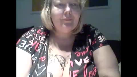 thickdarkangel online show from 14, 4, 2026