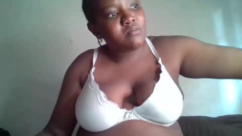 Snapshot of thickianababe chatting on 4, 2, 2025 thickianababe online show from 4, 2, 2025