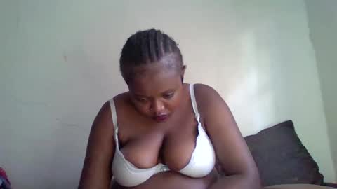 Snapshot of thickianababe chatting on 8, 2, 2025 thickianababe online show from 8, 2, 2025