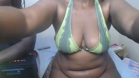 thicky_rue2 online show from 19, 7, 2026