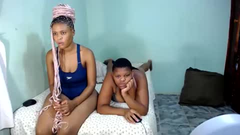 thickykianax online show from 11, 2, 2025