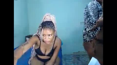 thickykianax online show from 14, 2, 2025