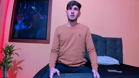 Snapshot of thiiago_tay chatting on 10, 12, 2024 Thiiago online show from 10, 12, 2024