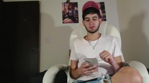 Snapshot of thiiago_tay chatting on 21, 12, 2024 Thiiago online show from 21, 12, 2024