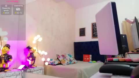 Eva  online show from 15, 6, 2026