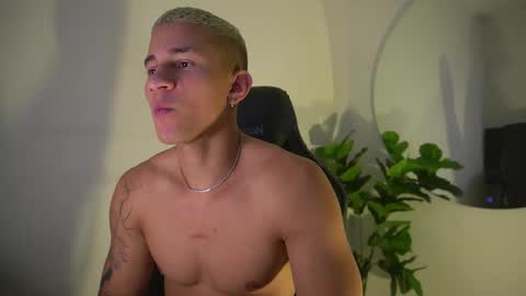 Snapshot of thin_tommy11 chatting on 18, 3, 2026 thin_tommy11 online show from 18, 3, 2026