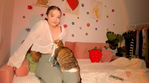 Snapshot of thisisamelia chatting on 3, 10, 2025 Amelia shows on mondays fridays and sundays if anything changes im giving updates on my fansly online show from 3, 10, 2025