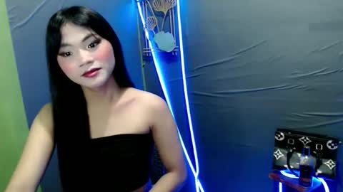 just watch this woman online show from 18, 9, 2025