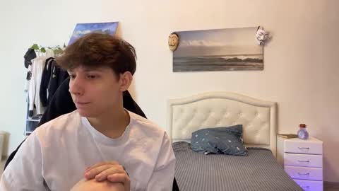 Snapshot of thomas617826 chatting on 22, 10, 2025 Thomas Hill online show from 22, 10, 2025