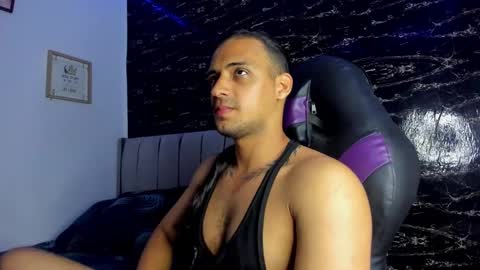 Snapshot of thomas__wayne chatting on 28, 2, 2026 Thomas online show from 28, 2, 2026