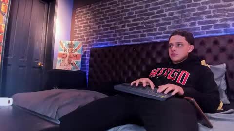 Snapshot of thomas_may4rs chatting on 25, 1, 2025 ---Thomas--- online show from 25, 1, 2025