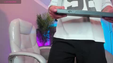 Thomas online show from 29, 4, 2026