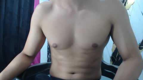 Snapshot of thomas_neuman chatting on 8, 11, 2025 Thomas online show from 8, 11, 2025