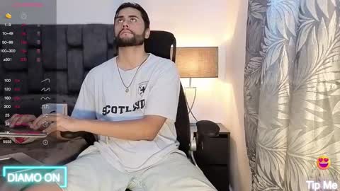 Snapshot of thomas_redcol chatting on 18, 10, 2025 Thomas online show from 18, 10, 2025