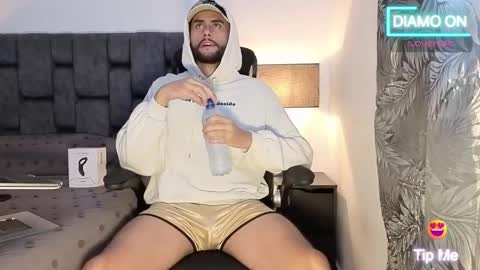 Snapshot of thomas_redcol chatting on 24, 10, 2025 Thomas online show from 24, 10, 2025