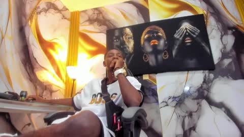 Snapshot of thomas_shelbys chatting on 2, 10, 2025 Thomas online show from 2, 10, 2025