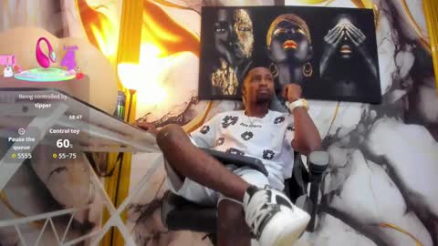 Snapshot of thomas_shelbys chatting on 5, 10, 2025 Thomas online show from 5, 10, 2025