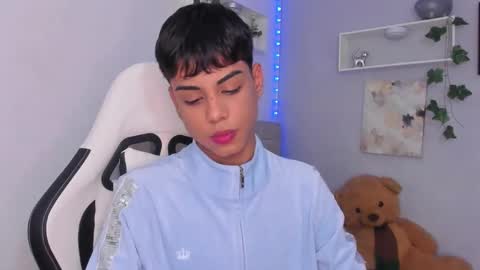 Thomas online show from 1, 11, 2025