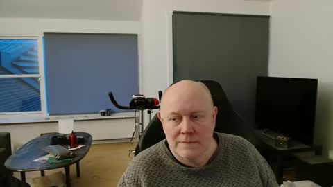 thomash32 online show from 18, 11, 2025