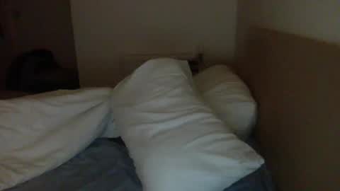 Snapshot of thomaspol chatting on 13, 10, 2025 Tom online show from 13, 10, 2025