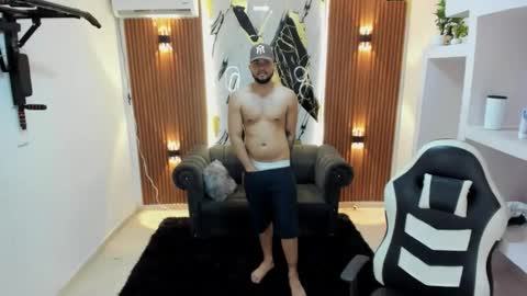 thomson_hot01 online show from 26, 5, 2026