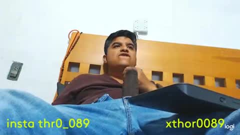 Snapshot of thor0200 chatting on 13, 5, 2026 thor0200 online show from 13, 5, 2026