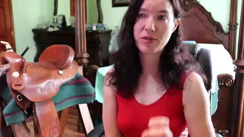 Snapshot of thornbury_rose chatting on 7, 5, 2026 ThornburyRose online show from 7, 5, 2026