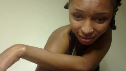 Snapshot of thotiana007 chatting on 18, 2, 2025 thotiana007 online show from 18, 2, 2025