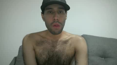 Snapshot of throwawayyourgun chatting on 25, 1, 2025 Luka online show from 25, 1, 2025