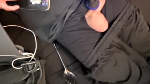 thunder8u42 online show from 3, 10, 2025