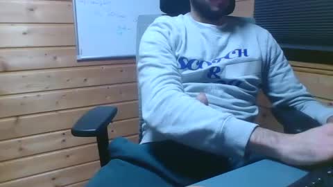 Snapshot of thx_4some_sharing chatting on 11, 1, 2025 toobigcockforonegirl online show from 11, 1, 2025