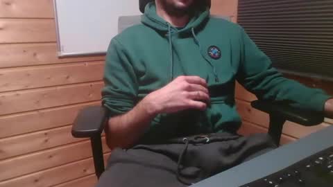 Snapshot of thx_4some_sharing chatting on 25, 1, 2025 toobigcockforonegirl online show from 25, 1, 2025