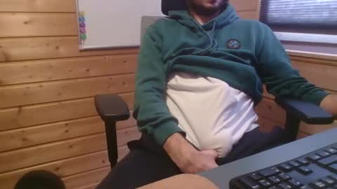 Snapshot of thx_4some_sharing chatting on 6, 2, 2025 toobigcockforonegirl online show from 6, 2, 2025