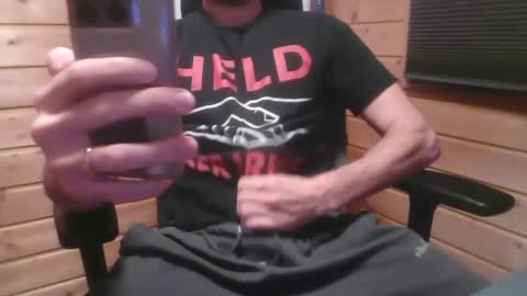 Snapshot of thx_4some_sharing chatting on 16, 2, 2025 toobigcockforonegirl online show from 16, 2, 2025