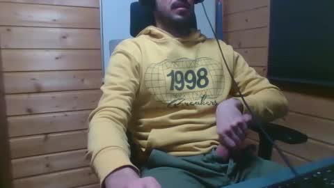 Snapshot of thx_4some_sharing chatting on 24, 2, 2025 toobigcockforonegirl online show from 24, 2, 2025