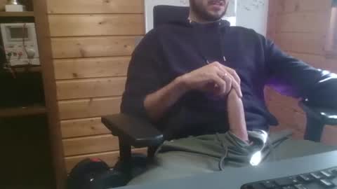 Snapshot of thx_4some_sharing chatting on 20, 10, 2025 toobigcockforonegirl online show from 20, 10, 2025