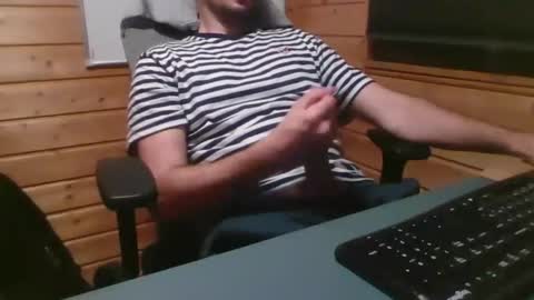 toobigcockforonegirl online show from 19, 4, 2026