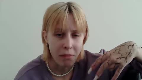 Snapshot of tia_ti chatting on 18, 9, 2025 Ti online show from 18, 9, 2025