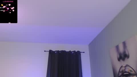 Tia Bella online show from 5, 2, 2025