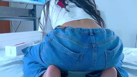 Snapshot of tiana_cinnamon chatting on 15, 9, 2025 TIANA  online show from 15, 9, 2025