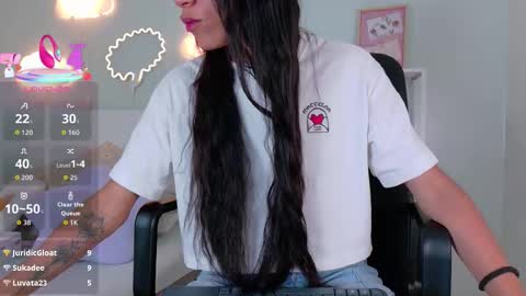 Snapshot of tiana_cinnamon chatting on 24, 9, 2025 TIANA  online show from 24, 9, 2025