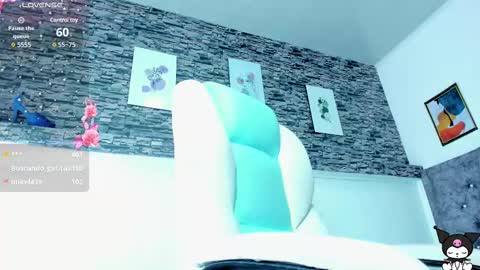 Snapshot of tiana_glowxxx chatting on 5, 2, 2025 Tiana online show from 5, 2, 2025