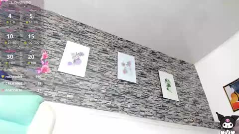 Snapshot of tiana_glowxxx chatting on 8, 2, 2025 Tiana online show from 8, 2, 2025