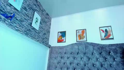 Snapshot of tiana_glowxxx chatting on 3, 3, 2025 Tiana online show from 3, 3, 2025