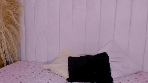 Snapshot of tiana_glowxxx chatting on 19, 9, 2025 Tiana online show from 19, 9, 2025