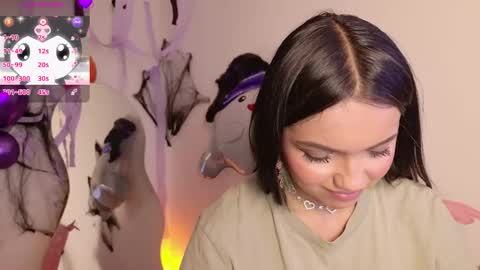 Tiana Le online show from 18, 10, 2025