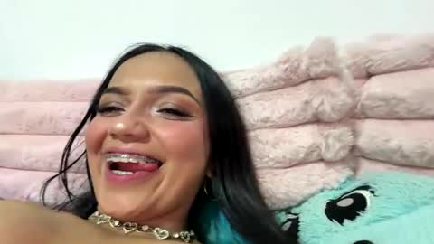 Tiana Le online show from 21, 12, 2025