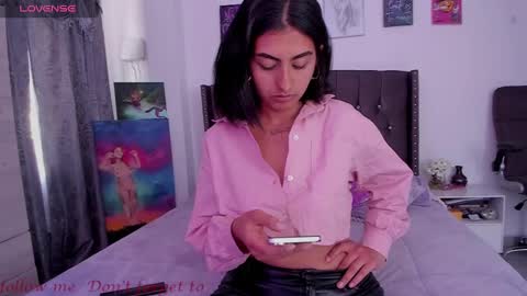 Snapshot of tianamarlie chatting on 8, 2, 2025 Tiana online show from 8, 2, 2025