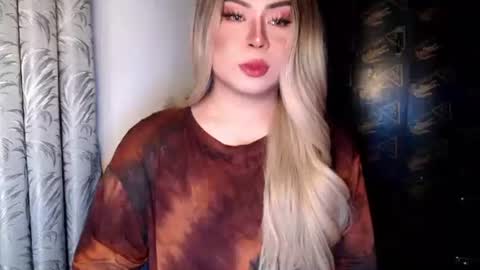 arianna tiara online show from 5, 12, 2025